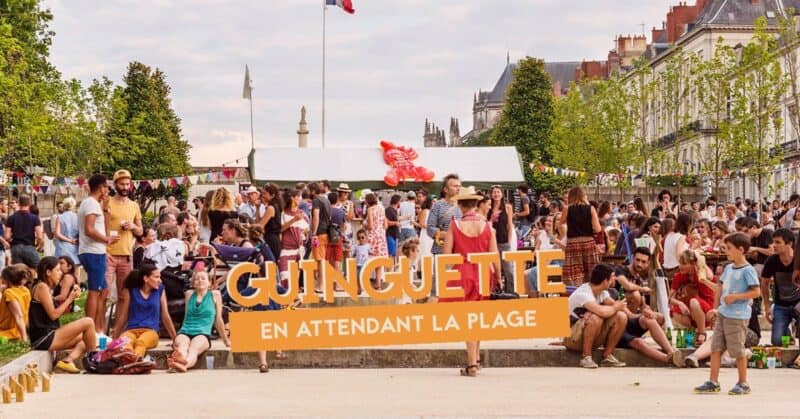 guinguette en attendant la plage square du maquis-de-saffre 2019