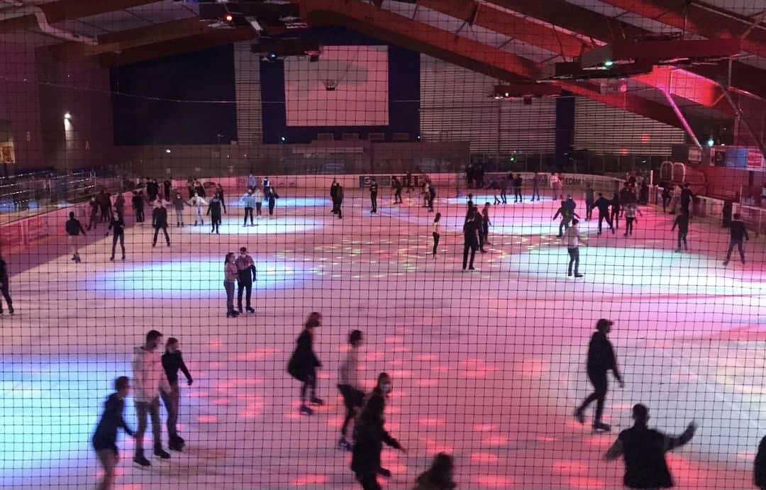 Patinoire activité en couple à Nantes pour la Saint-Valentin