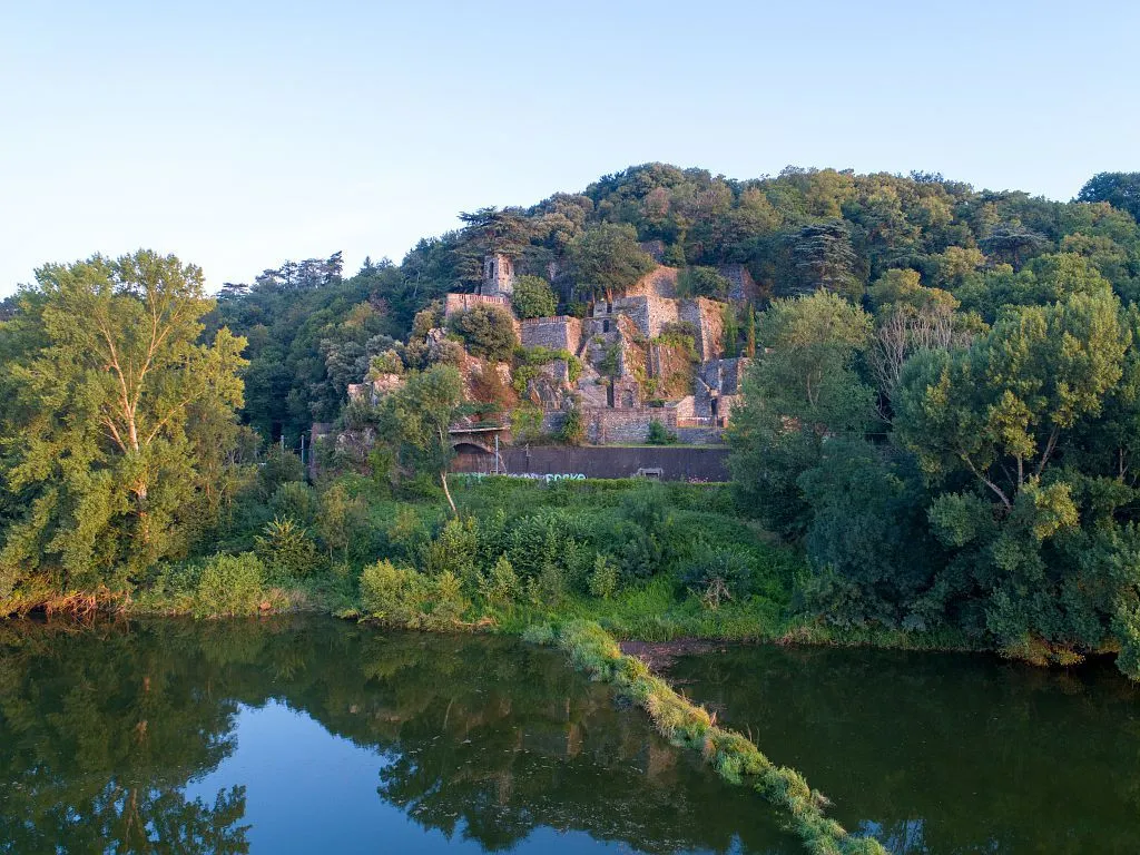 jardin des Folies Siffait vu de la Loire