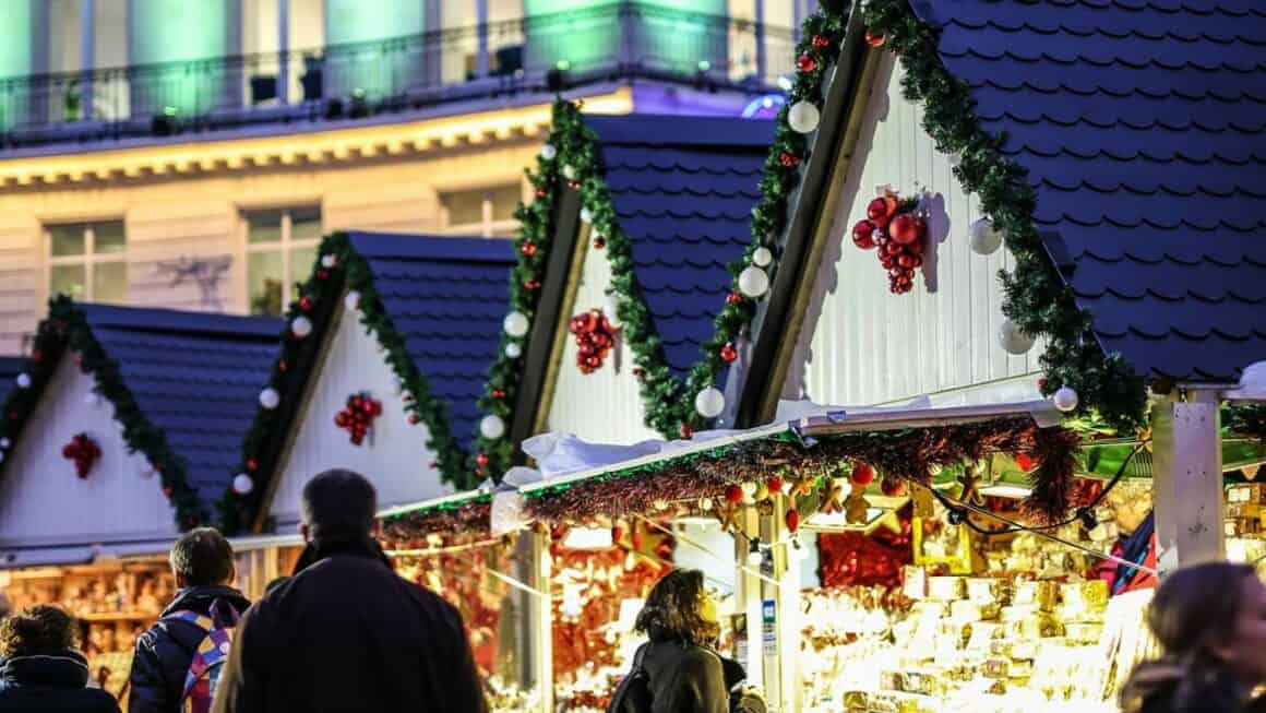 Que faire à Nantes pour les fêtes de fin d'année 2022, noël, vacances, enfants, sepctacle, exposition, atelier, le voyage en hiver, cadeaux, restaurants 