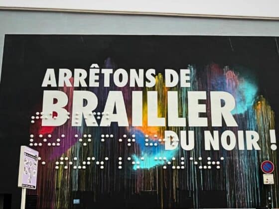 Brailler du noir